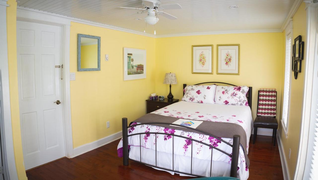 Abbie'S Garden Bed & Breakfast Grand Bank ภายนอก รูปภาพ